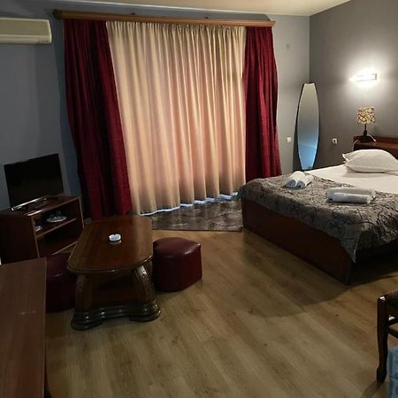 Hotel Era Тбилиси Екстериор снимка