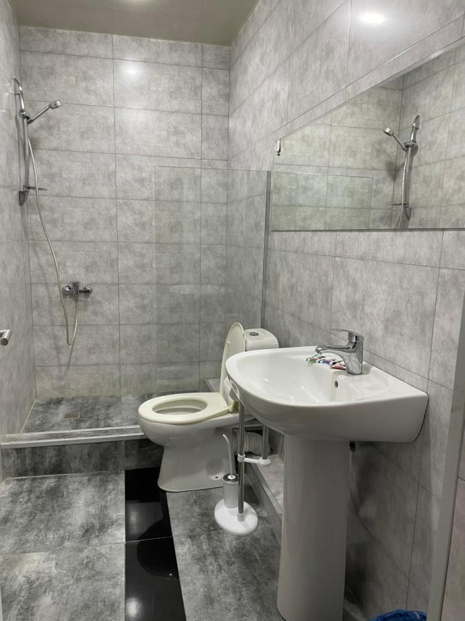 Hotel Era Тбилиси Екстериор снимка