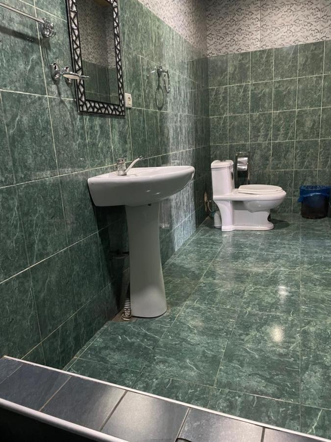 Hotel Era Тбилиси Екстериор снимка