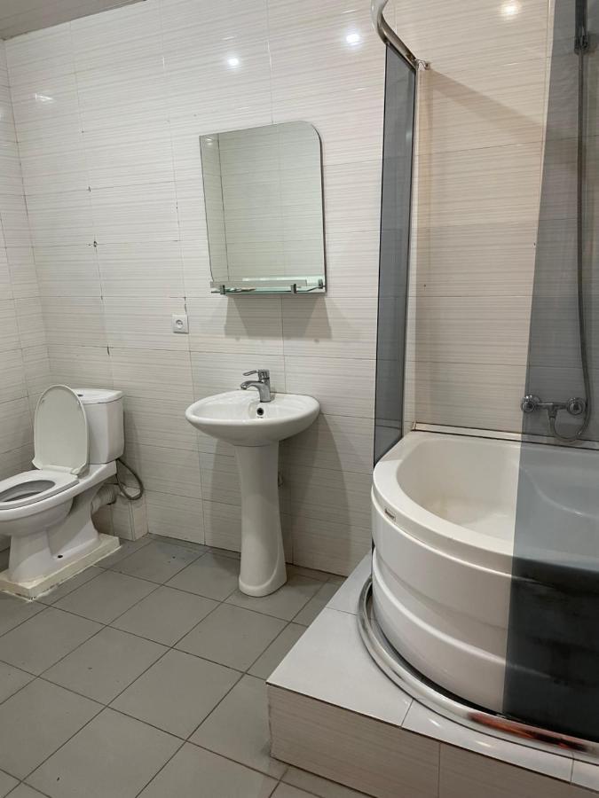 Hotel Era Тбилиси Екстериор снимка